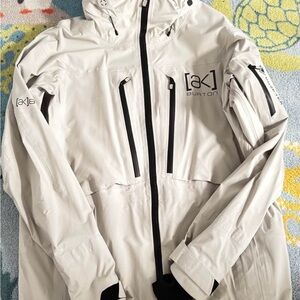 Burton AK Swash GORE-TEX jacket